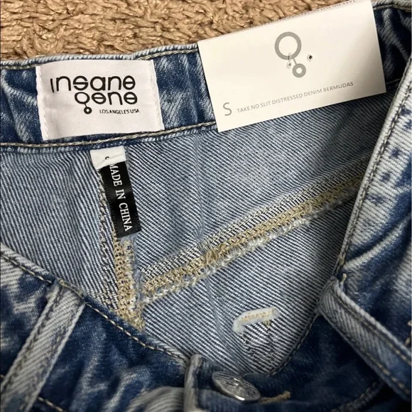 Light Distressed Bermuda Shorts - Picture 8 of 11